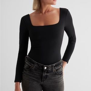 Express Body Contour High Compression Square Neck Long Sleeve Tee